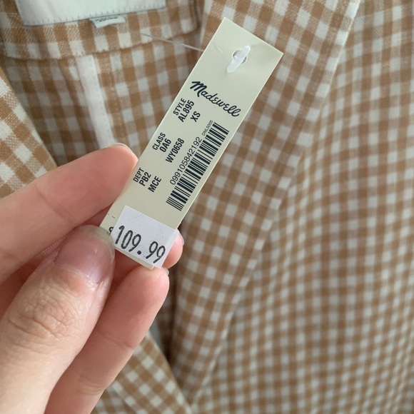 Linen Dorset Blazer in Gingham Check - Picture 3 of 7